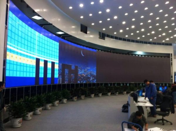 南京電力中心順利竣工